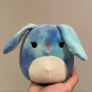 Bobby Bunny Squishmallow